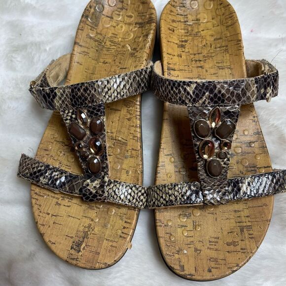 Vionic by Orthaheel Viviana snake skin print jewel Embellished Sandals SZ8 - Picture 3 of 12